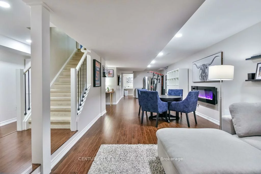 63, The Queensway, Innis-Shore, Barrie