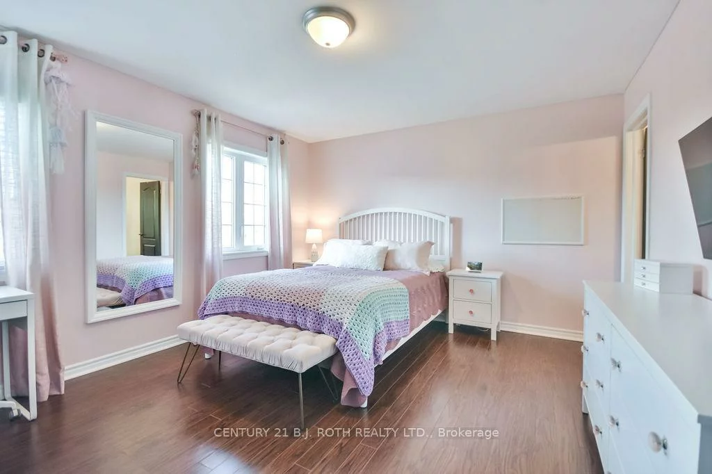 63, The Queensway, Innis-Shore, Barrie