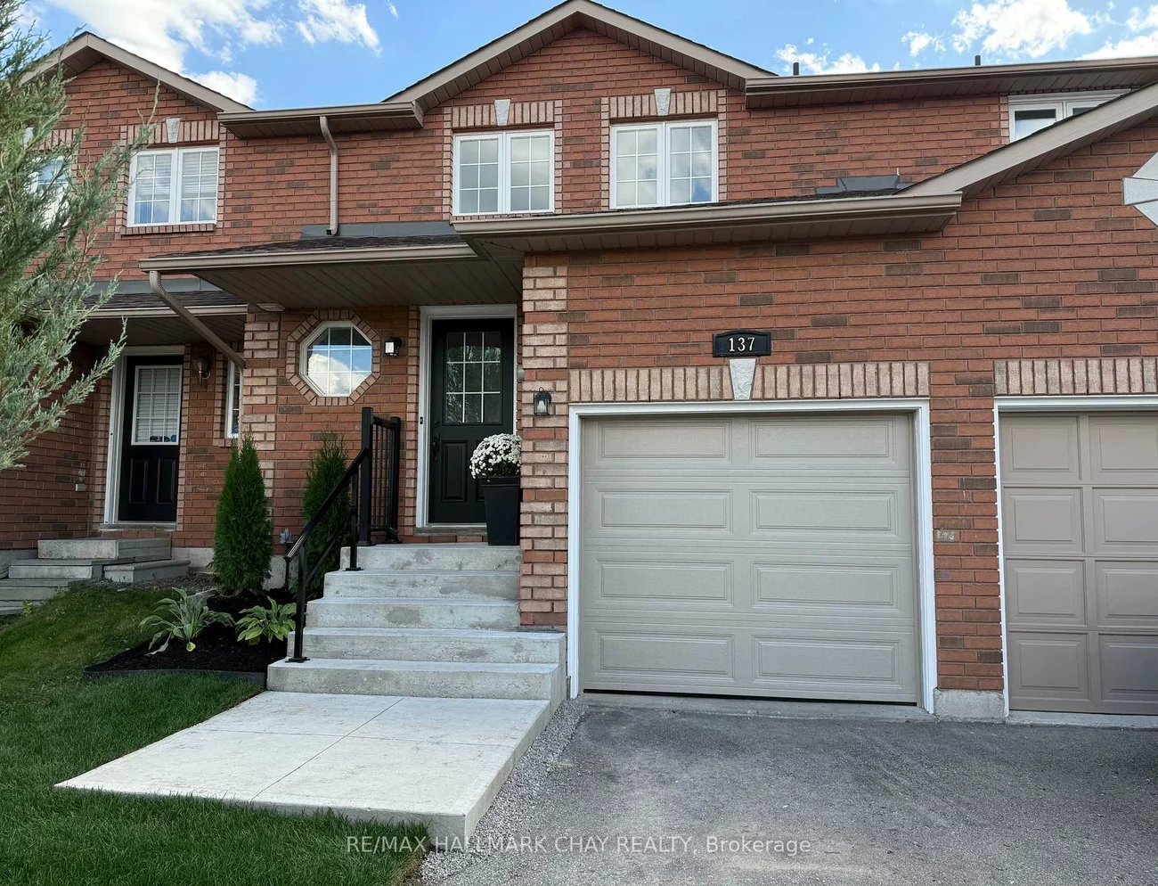 137, Courtney, Painswick South, Barrie