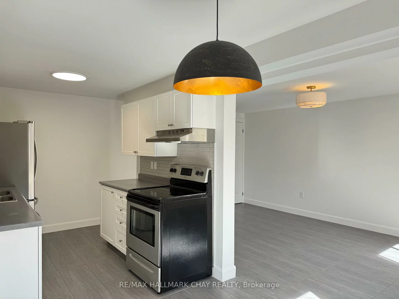 137, Courtney, Painswick South, Barrie