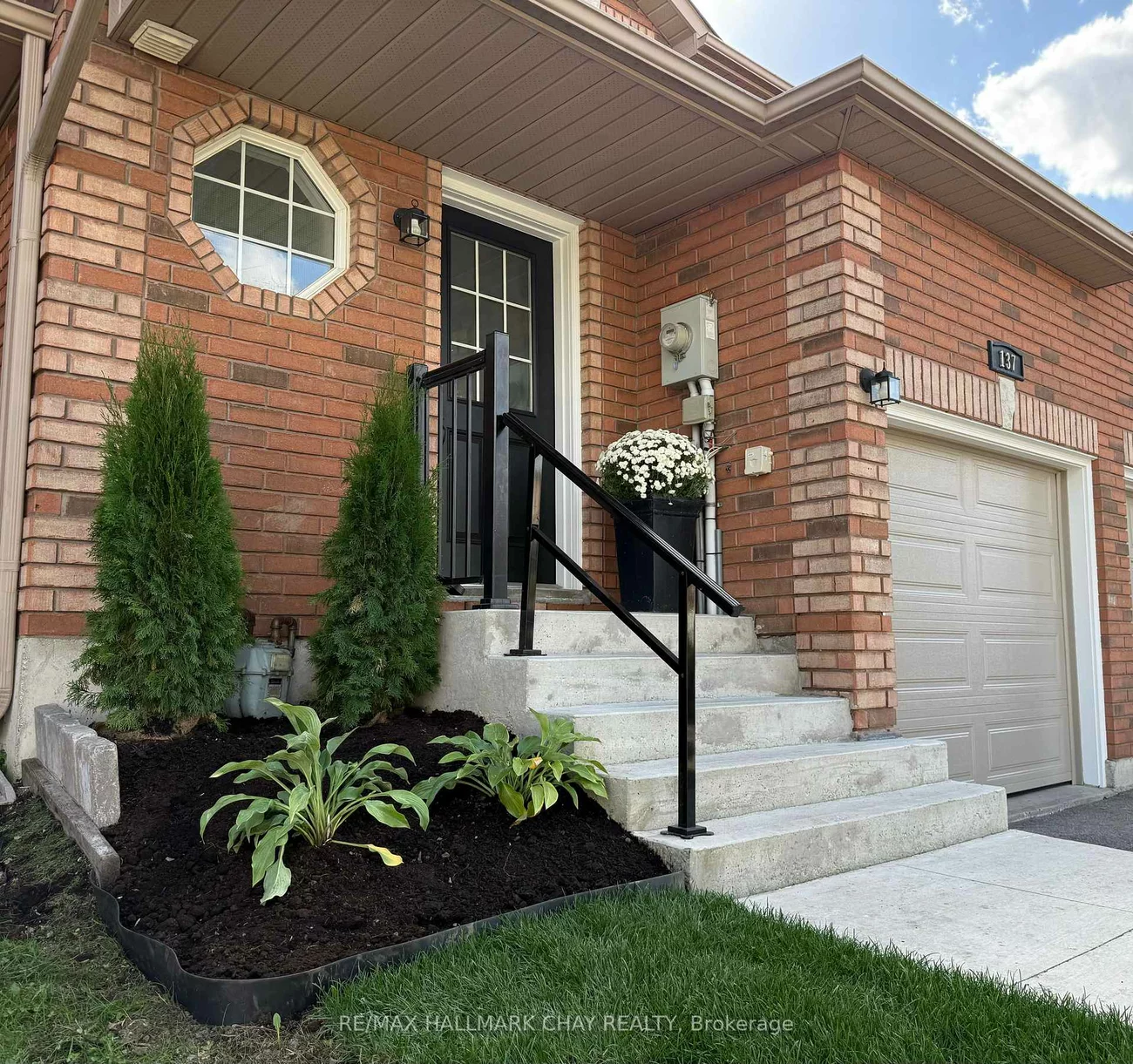 137, Courtney, Painswick South, Barrie