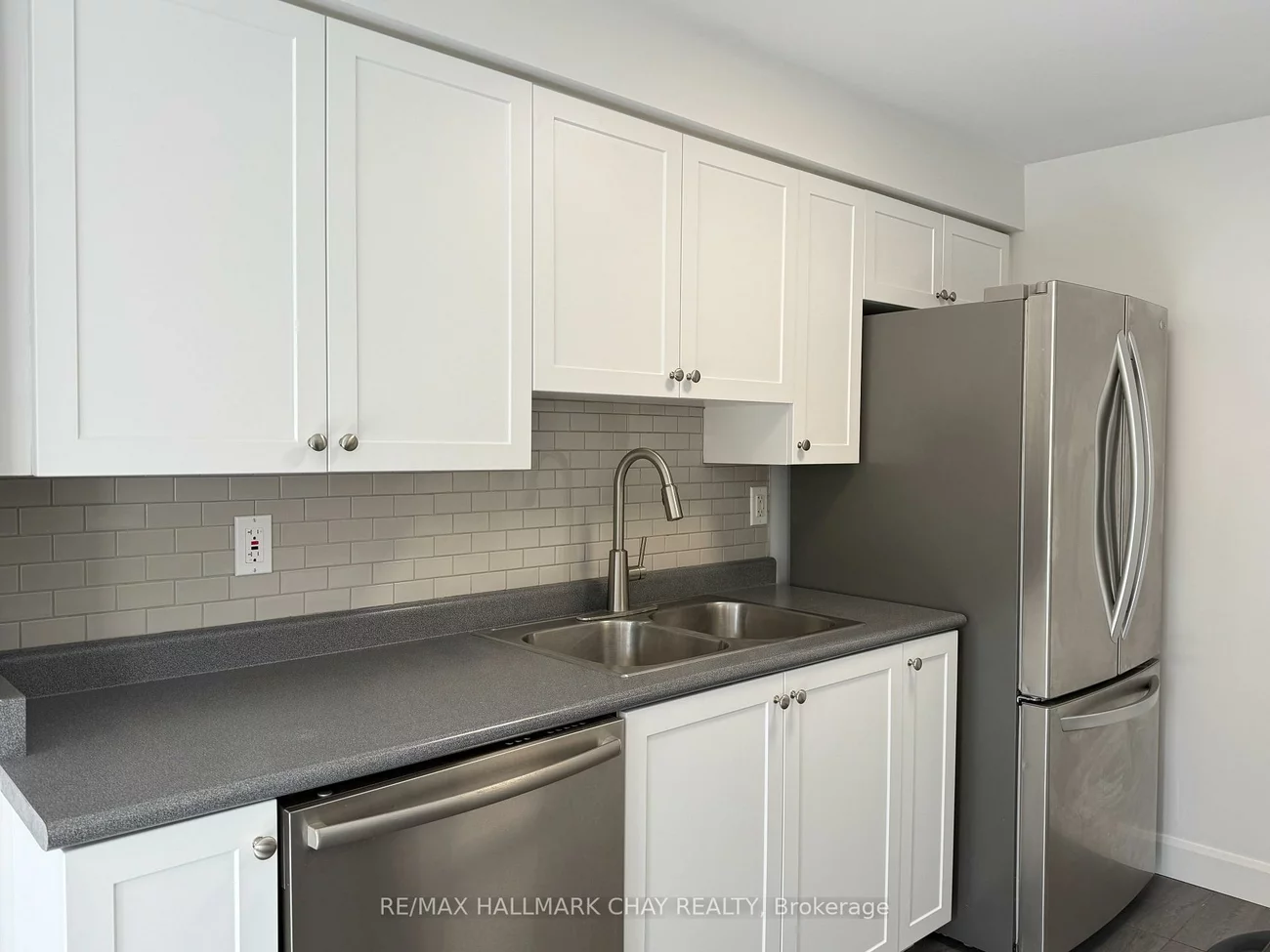 137, Courtney, Painswick South, Barrie