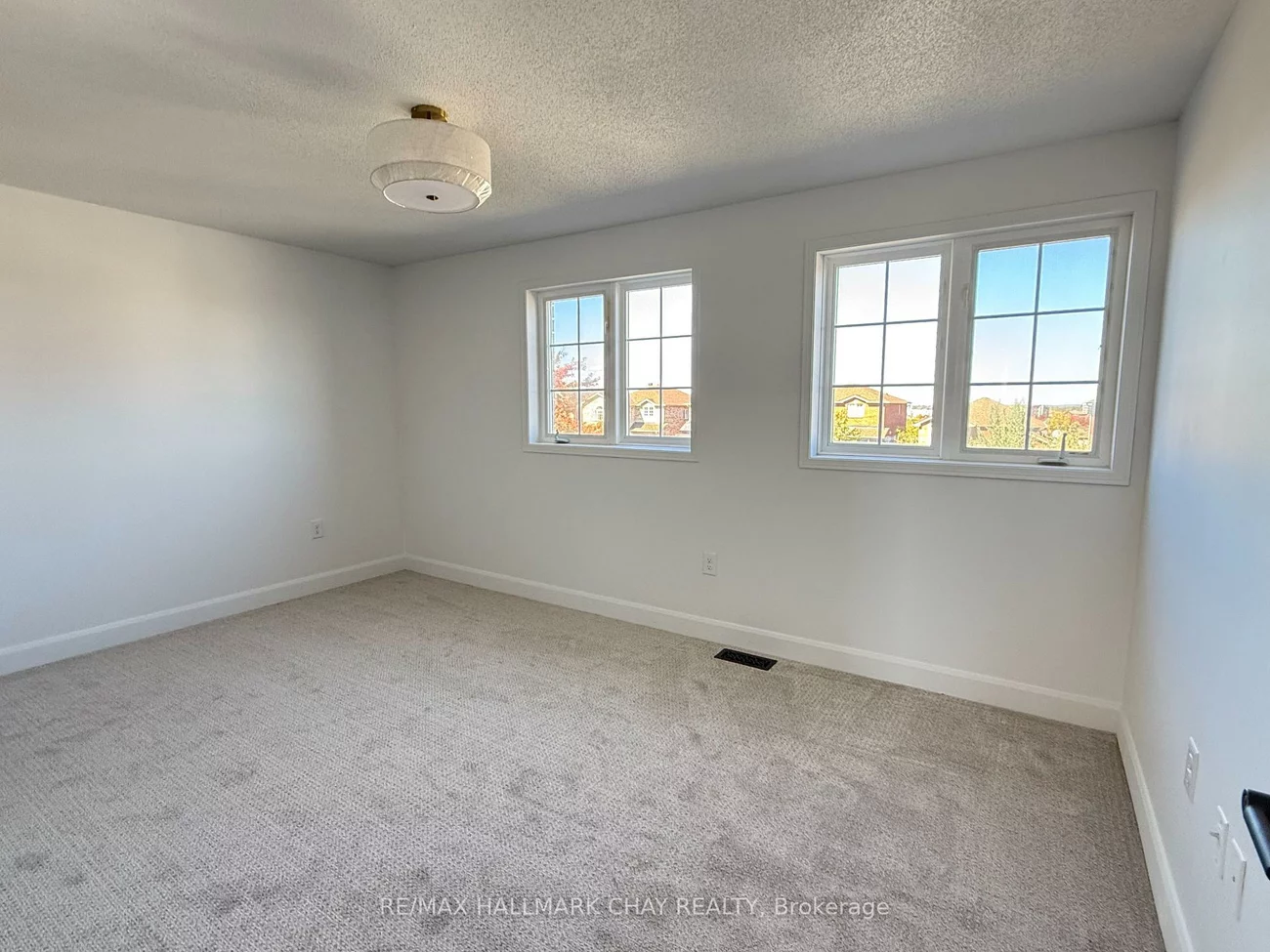 137, Courtney, Painswick South, Barrie
