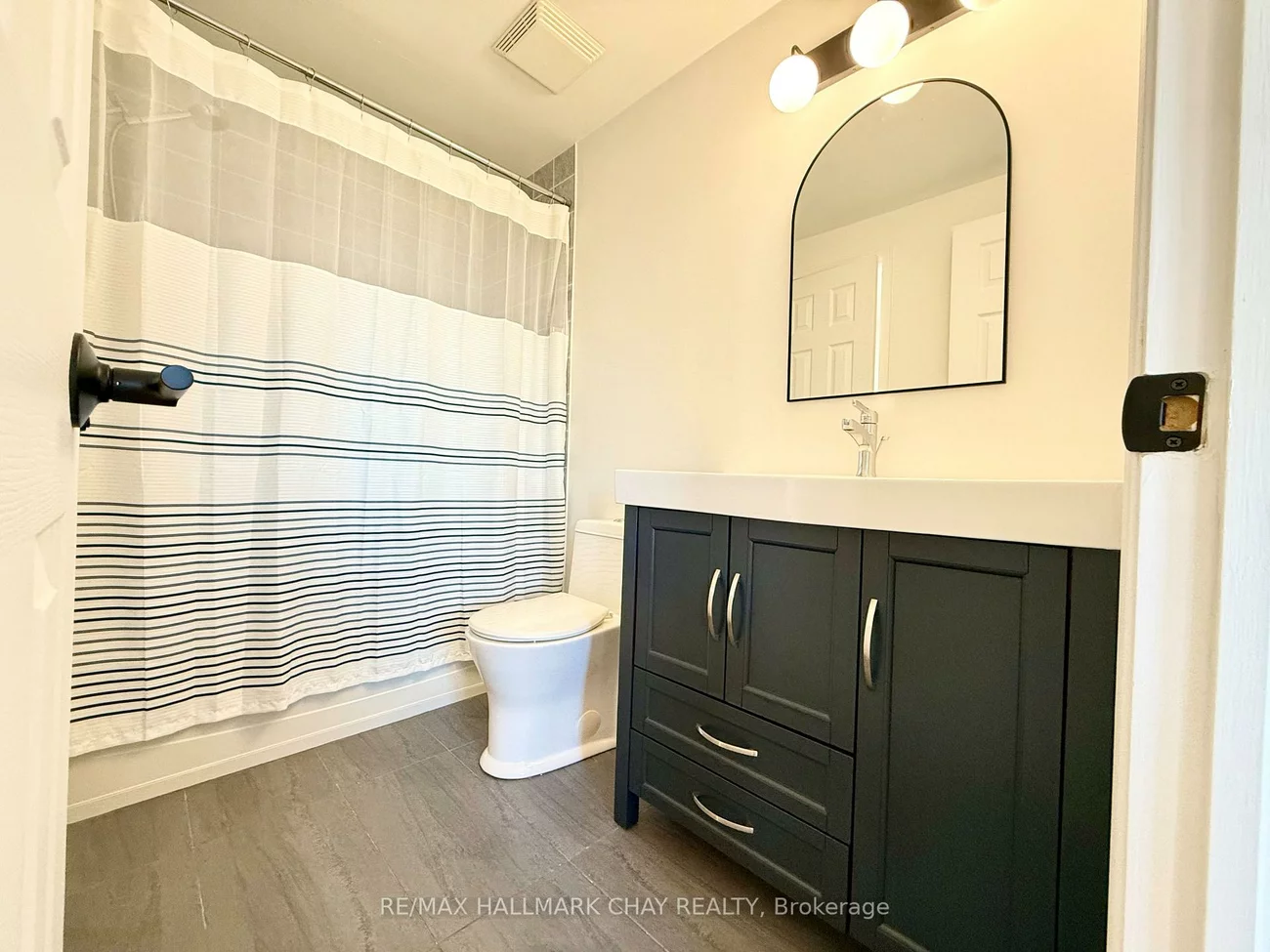 137, Courtney, Painswick South, Barrie