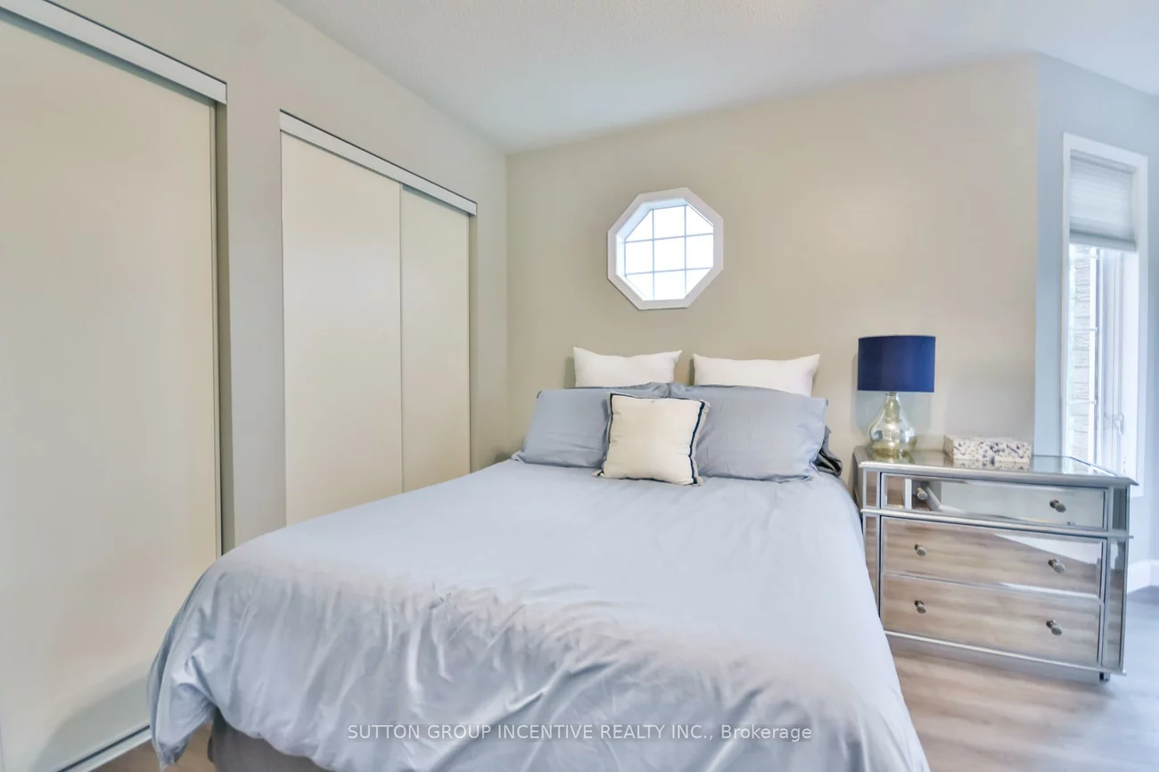 30, Bruce, Bayshore, Barrie