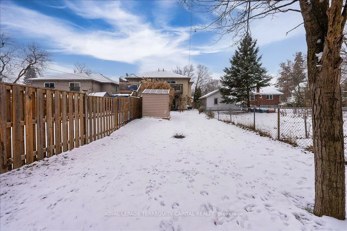 102, Henry, Wellington, Barrie