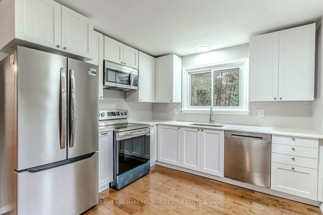 537, Huronia, 400 East, Barrie