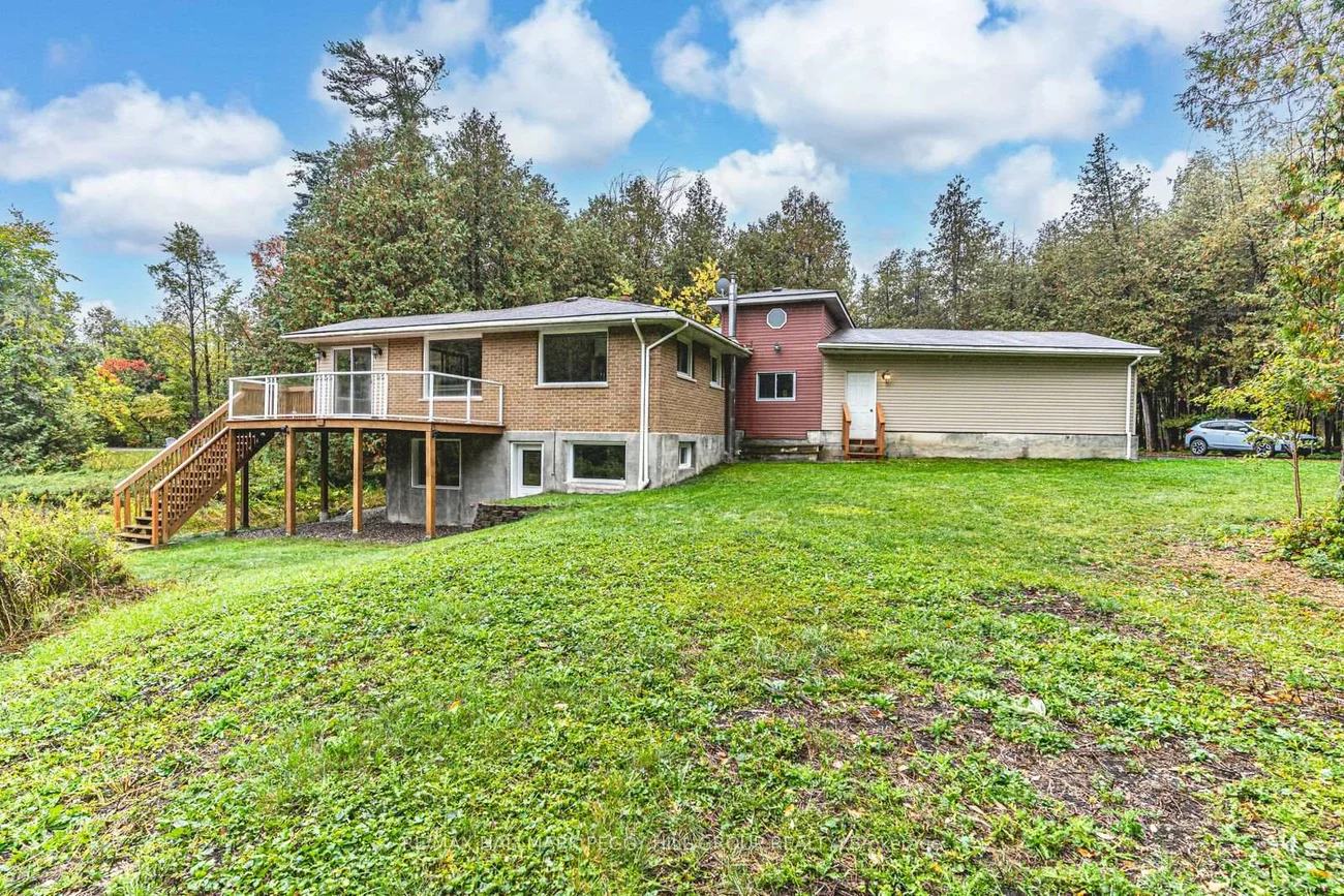 537, Huronia, 400 East, Barrie