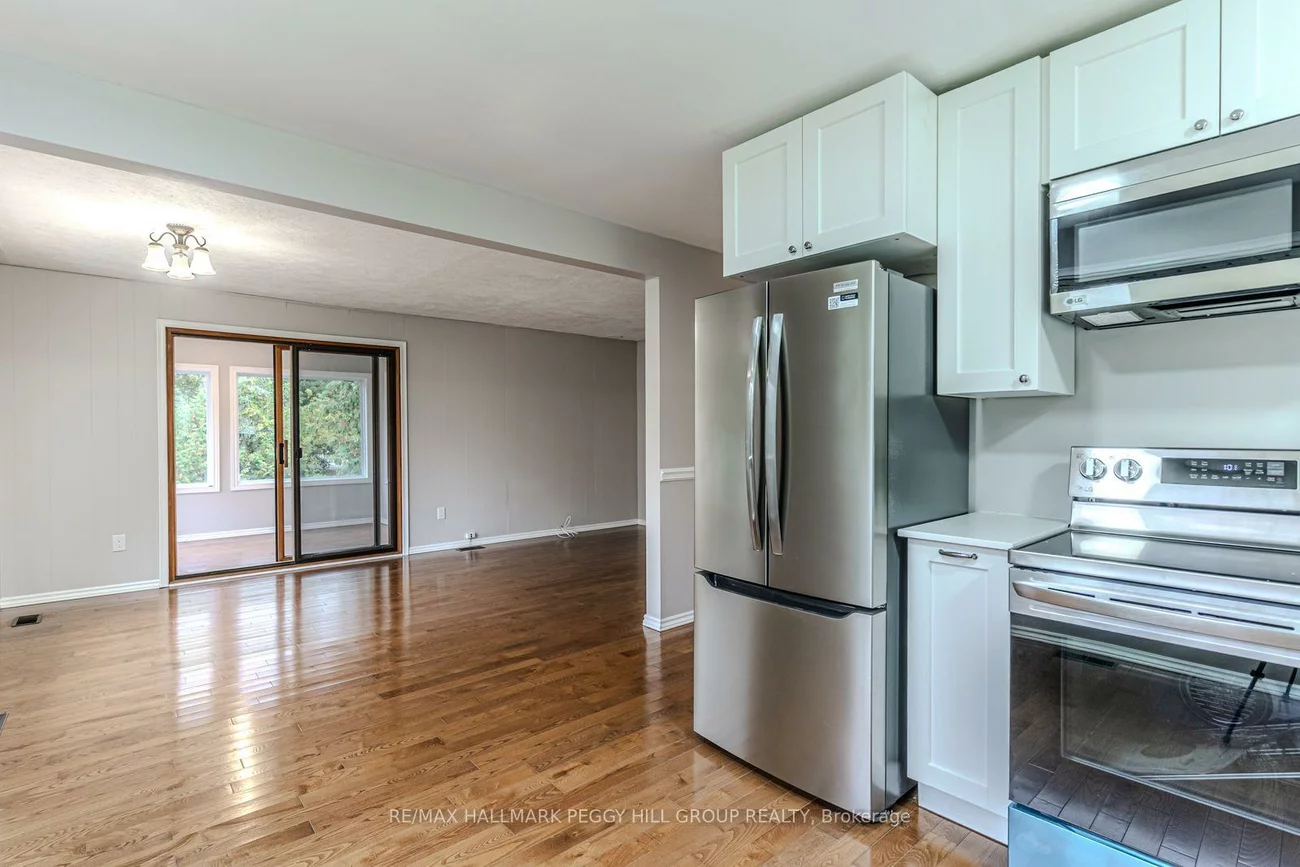 537, Huronia, 400 East, Barrie