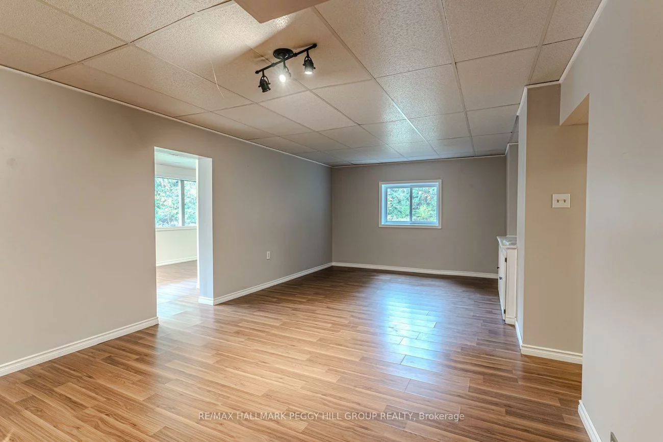 537, Huronia, 400 East, Barrie