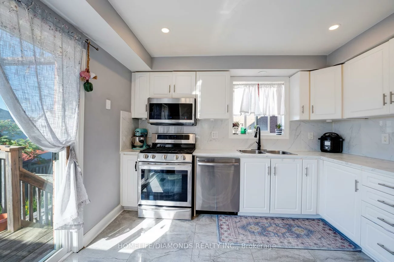 68, Heritage, Painswick South, Barrie