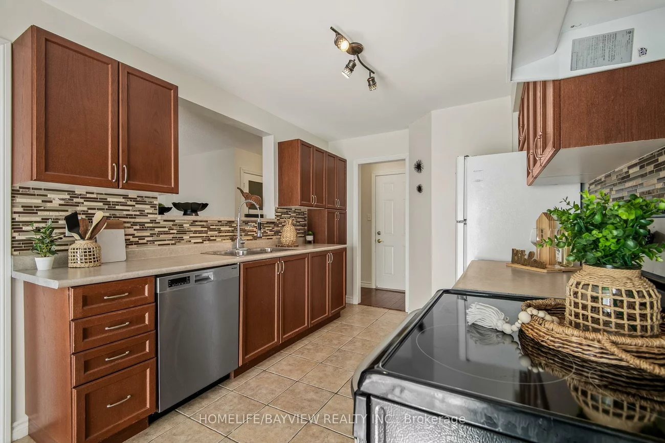 71, Shalom Way, Painswick South, Barrie