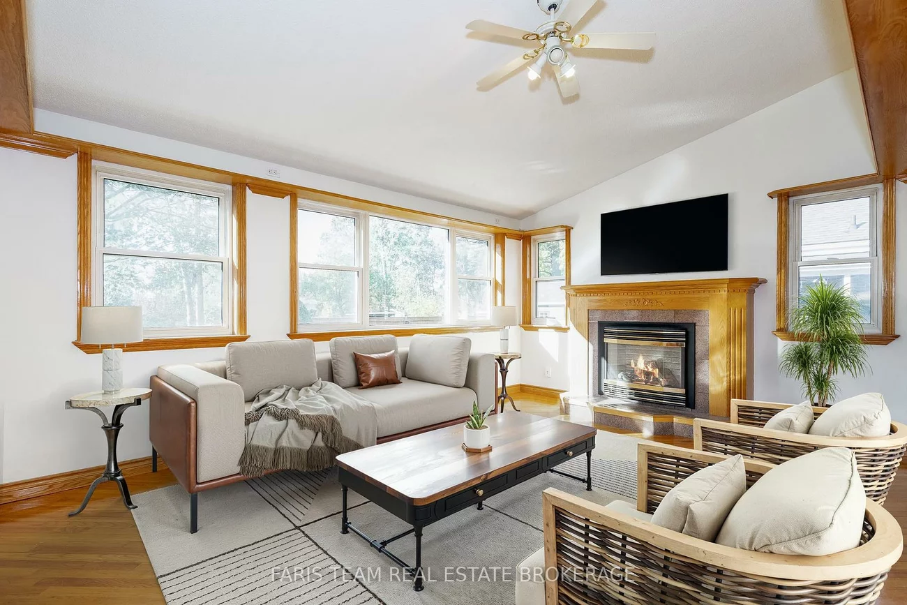 31, Napier, Codrington, Barrie