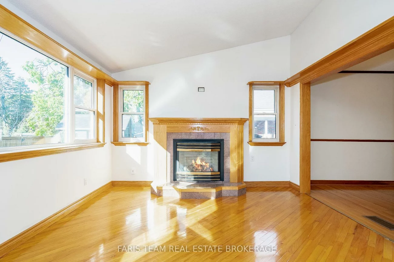 31, Napier, Codrington, Barrie