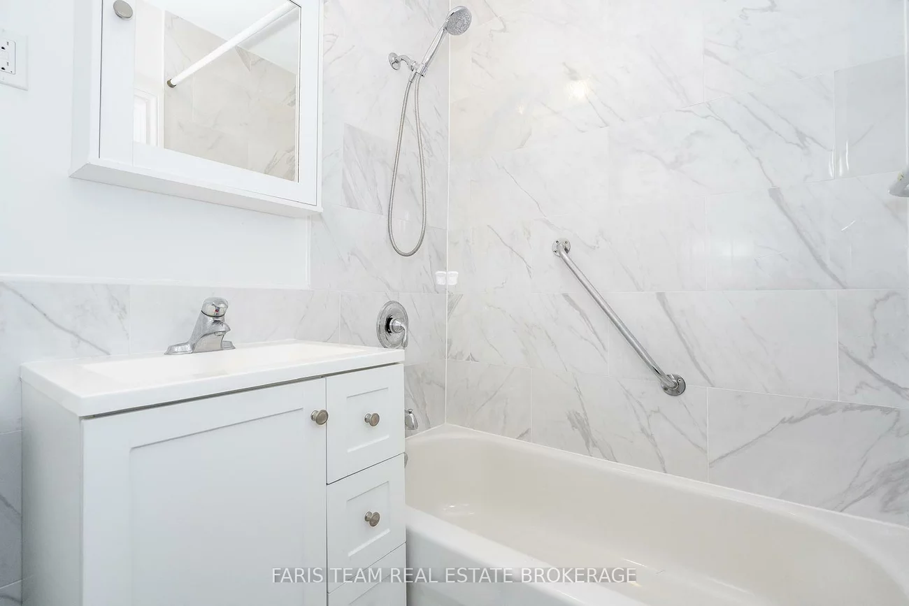 31, Napier, Codrington, Barrie