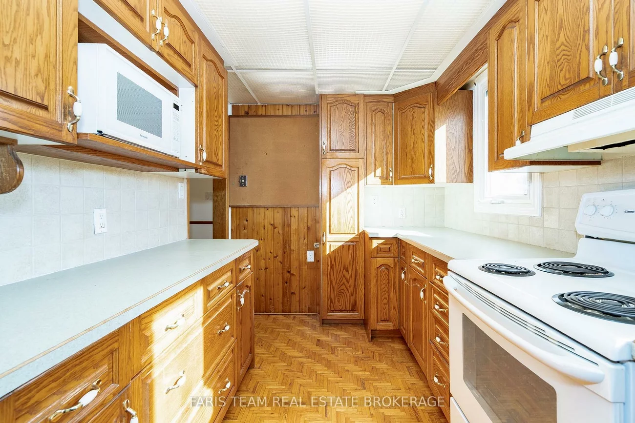 31, Napier, Codrington, Barrie