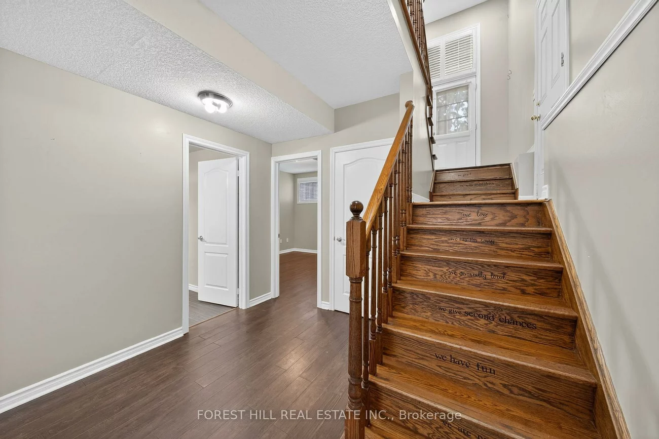 70, Diana, Innis-Shore, Barrie