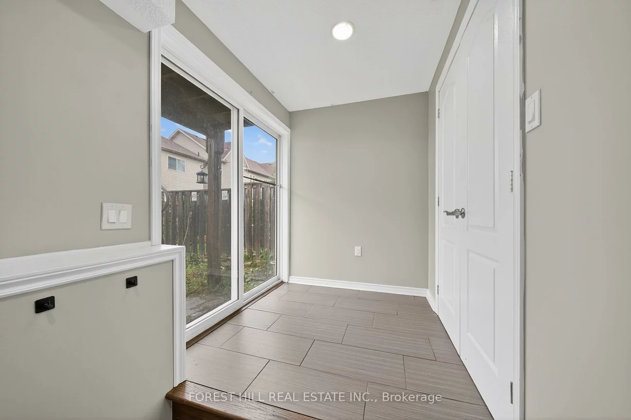 70, Diana, Innis-Shore, Barrie