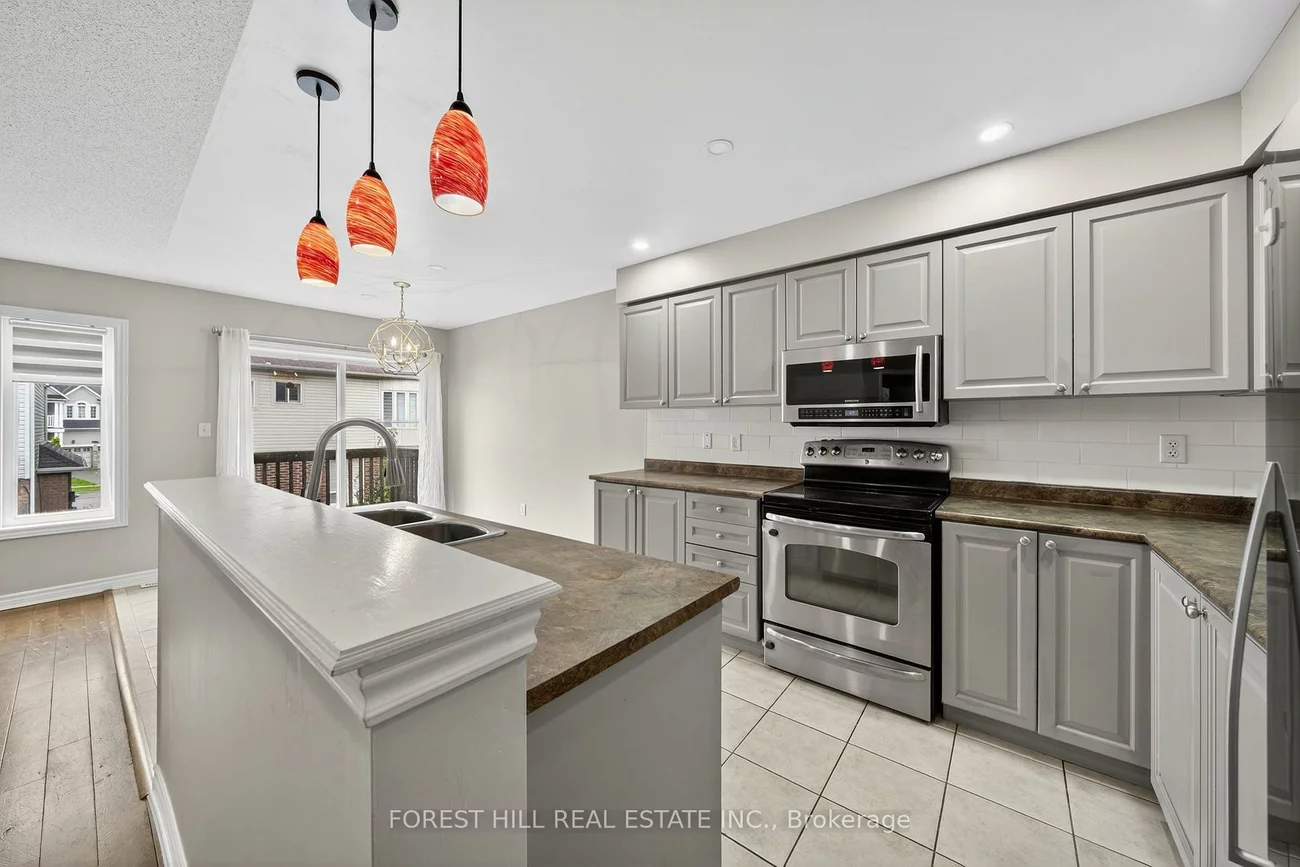 70, Diana, Innis-Shore, Barrie