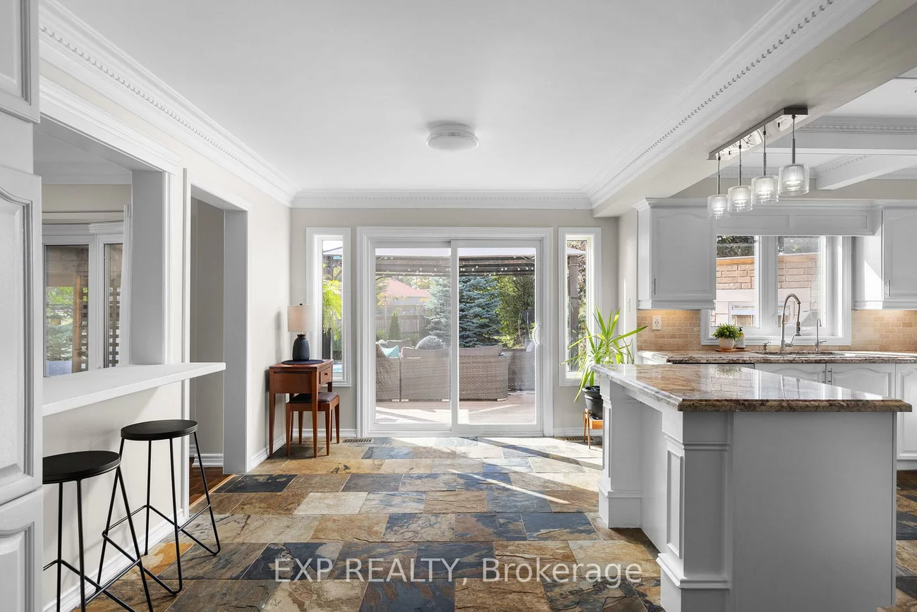 71, Cityview, Holly, Barrie