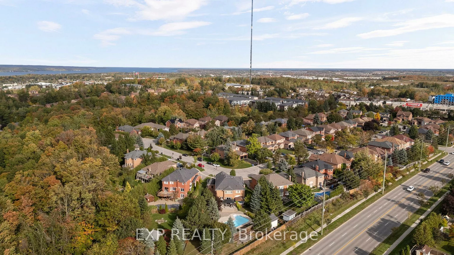 71, Cityview, Holly, Barrie