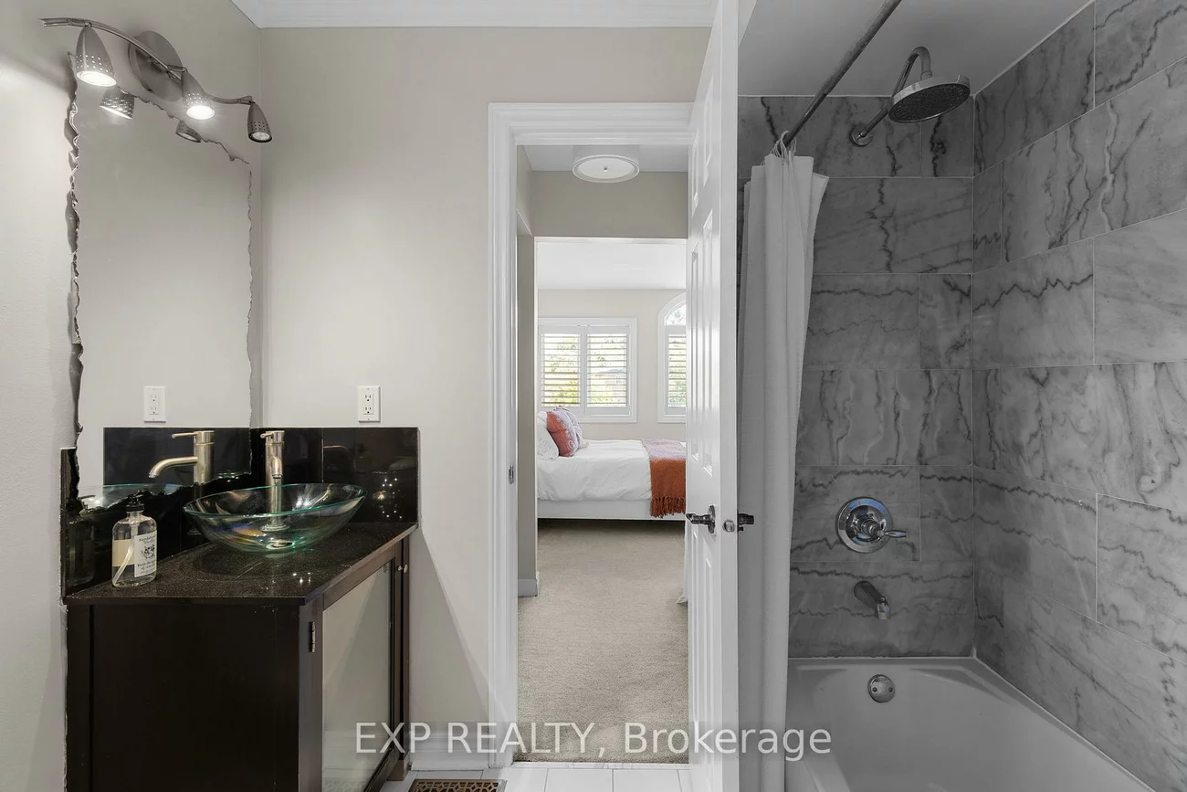 71, Cityview, Holly, Barrie