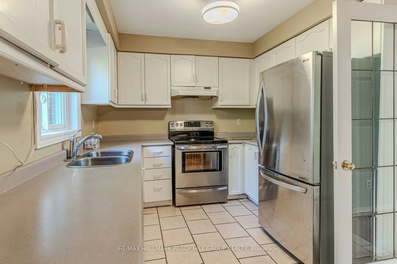 58, McDougall, West Bayfield, Barrie