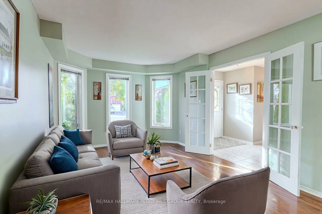 58, McDougall, West Bayfield, Barrie