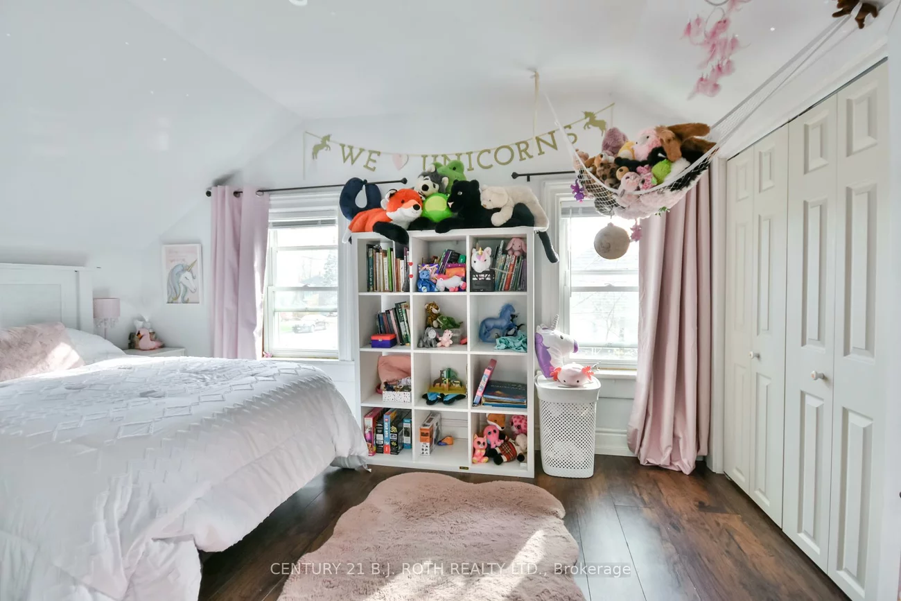 86, Henry, Queen's Park, Barrie