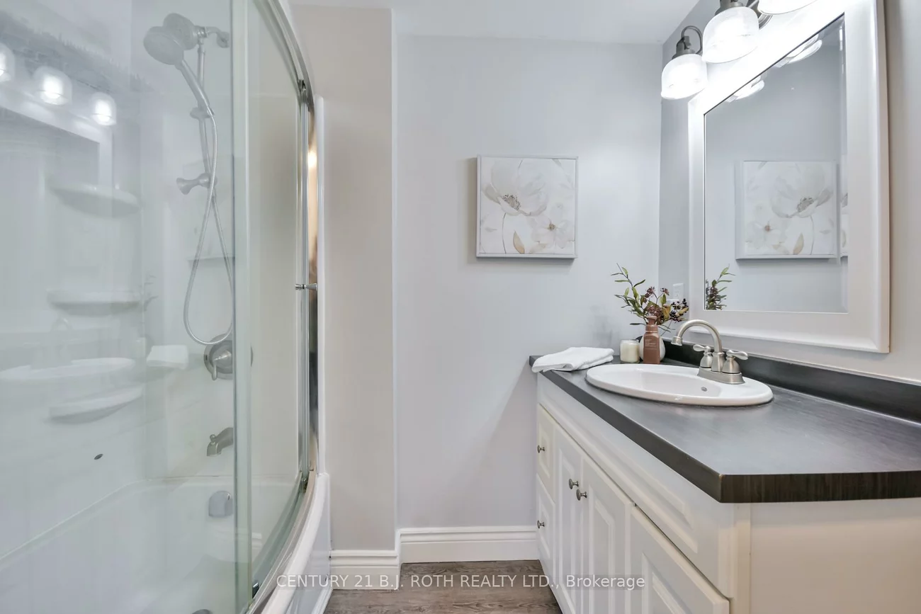 86, Henry, Queen's Park, Barrie