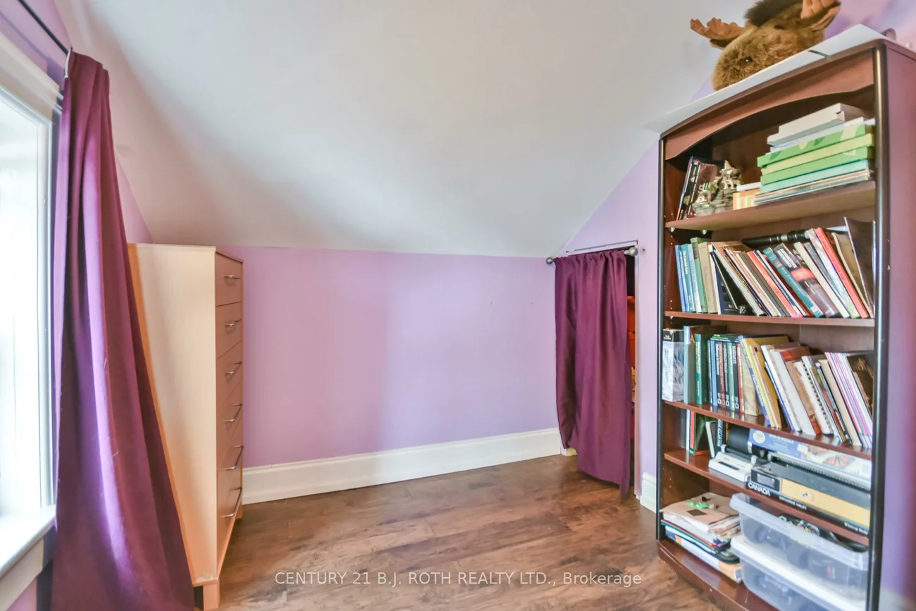 86, Henry, Queen's Park, Barrie