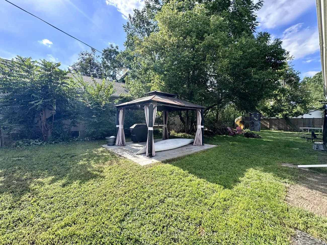 86, Henry, Queen's Park, Barrie