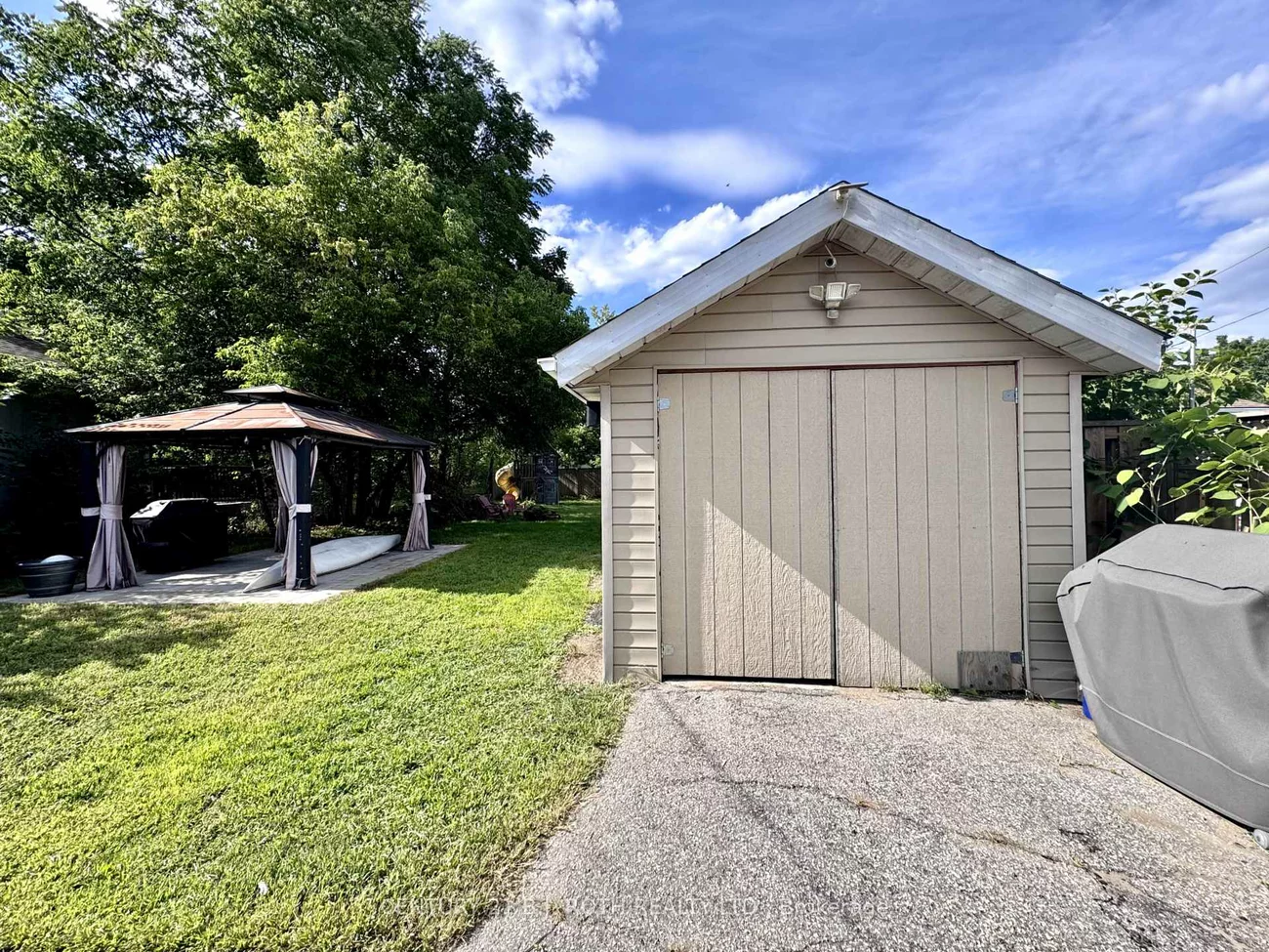 86, Henry, Queen's Park, Barrie