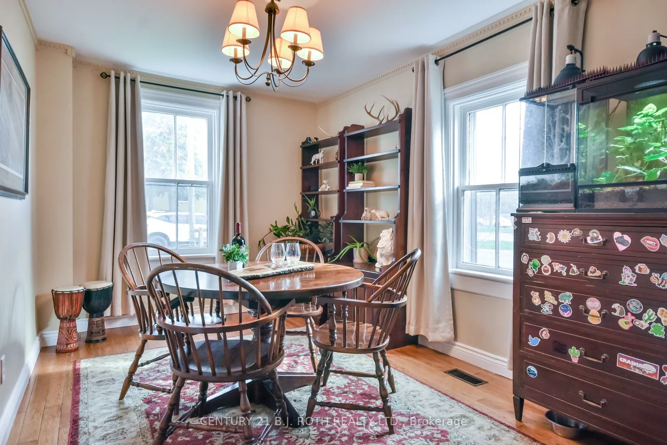 86, Henry, Queen's Park, Barrie