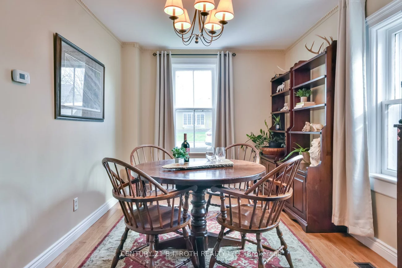 86, Henry, Queen's Park, Barrie