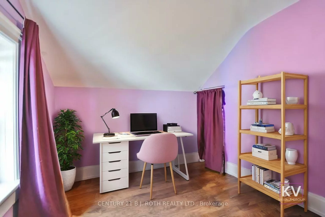 86, Henry, Queen's Park, Barrie