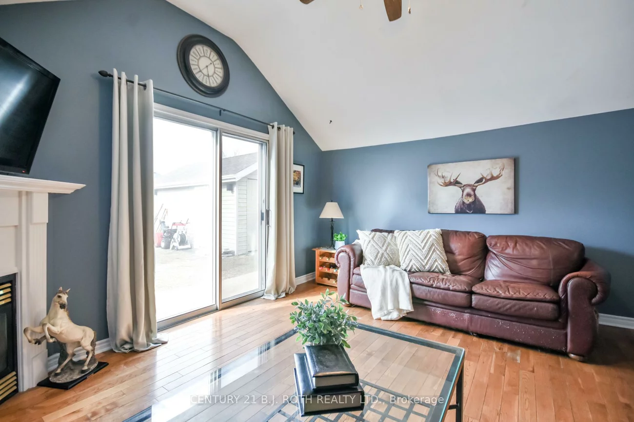 86, Henry, Queen's Park, Barrie