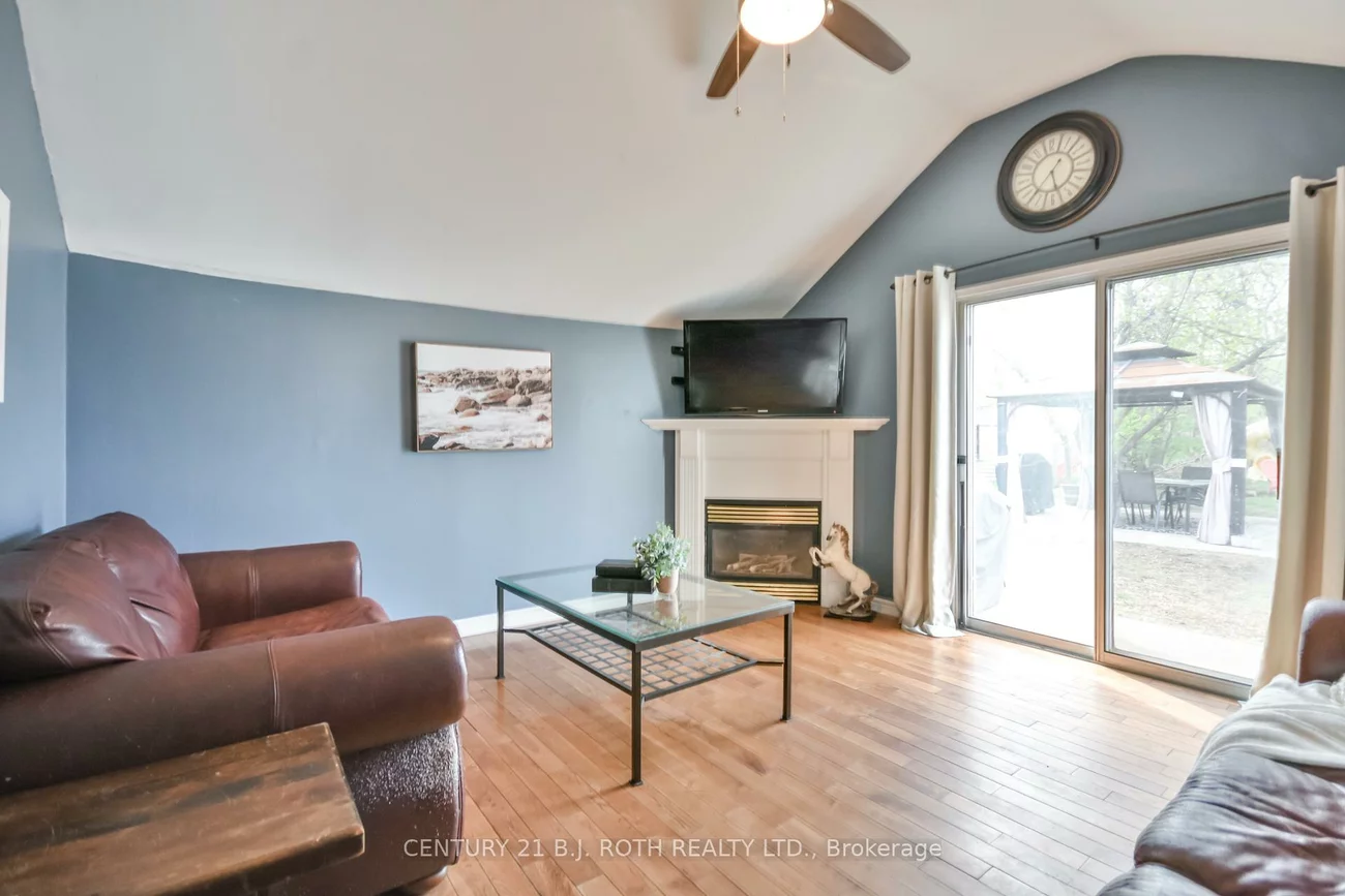 86, Henry, Queen's Park, Barrie