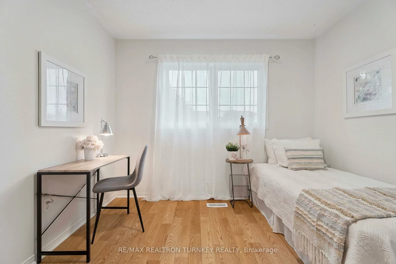 83, Pickett, Painswick North, Barrie