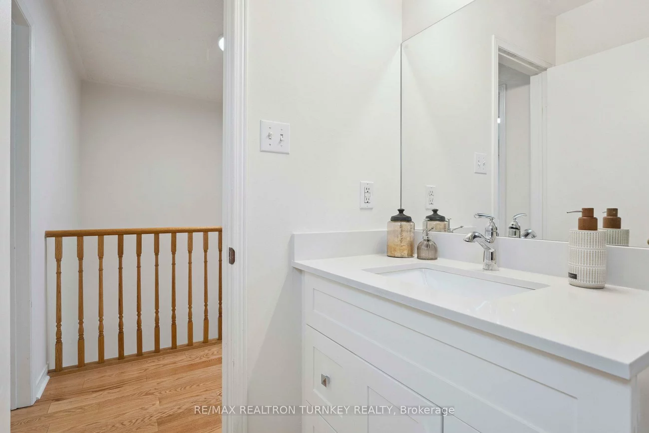 83, Pickett, Painswick North, Barrie