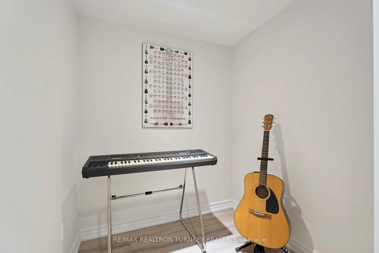 83, Pickett, Painswick North, Barrie