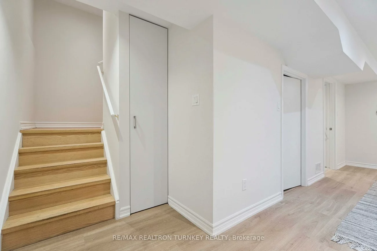 83, Pickett, Painswick North, Barrie