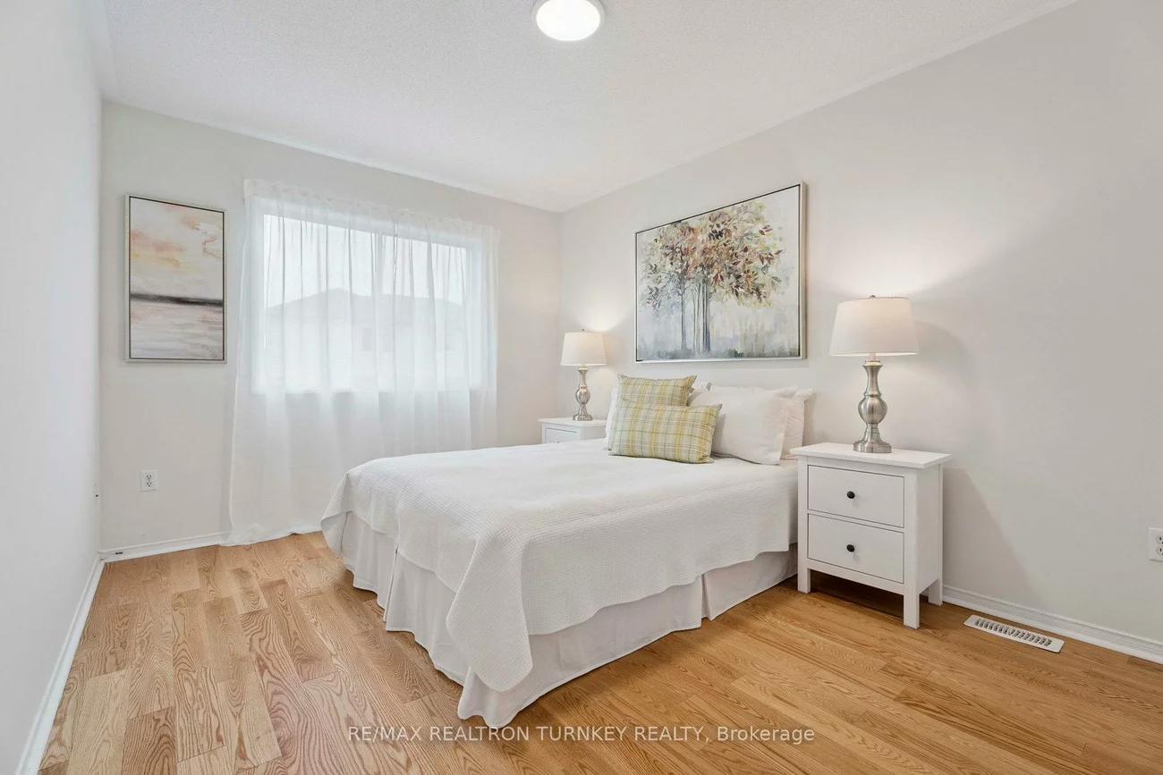 83, Pickett, Painswick North, Barrie