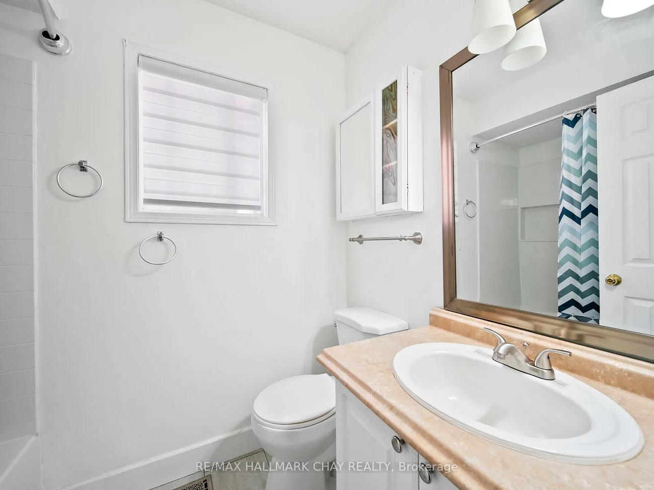 7, ASSINIBOINE, Holly, Barrie