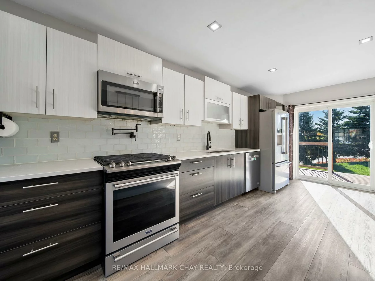 7, ASSINIBOINE, Holly, Barrie