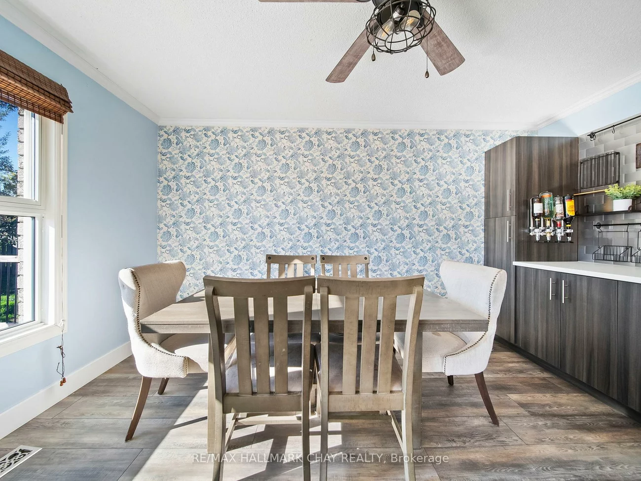 7, ASSINIBOINE, Holly, Barrie