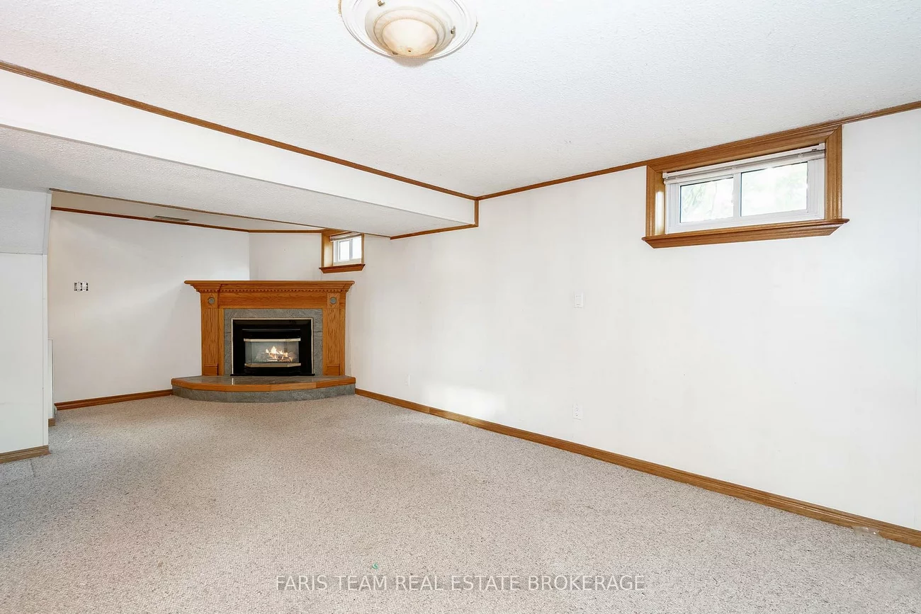 31, Napier, Codrington, Barrie