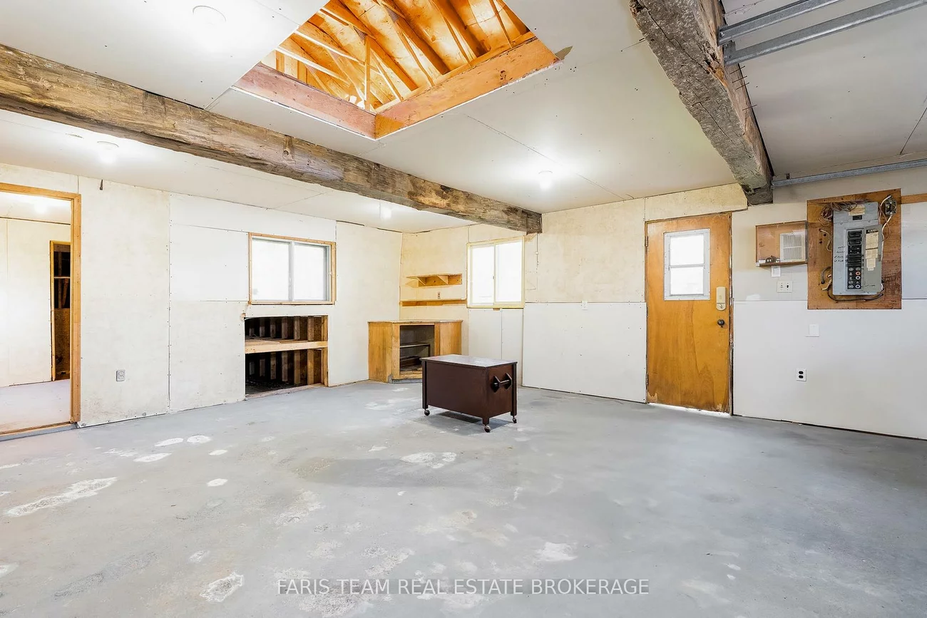 31, Napier, Codrington, Barrie