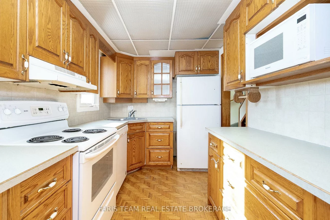 31, Napier, Codrington, Barrie