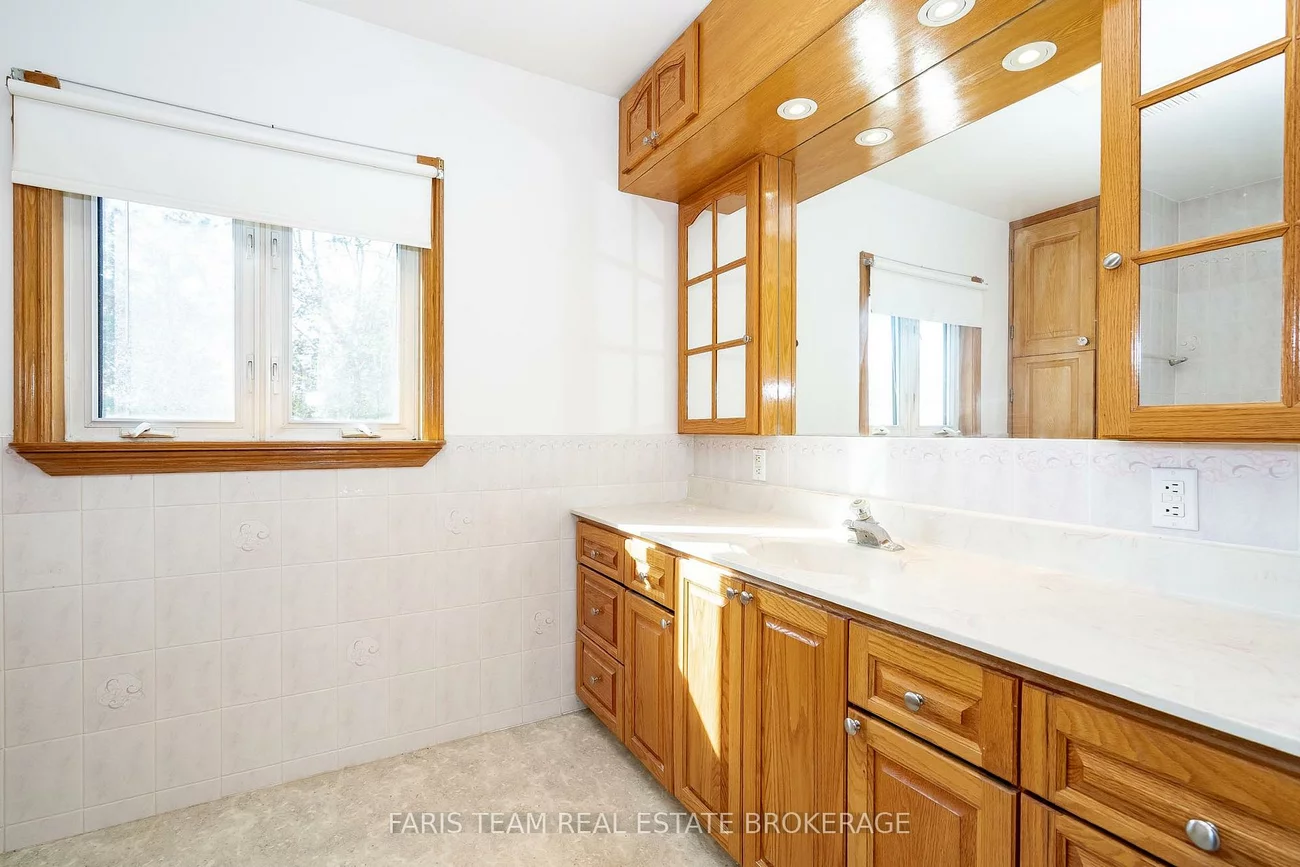 31, Napier, Codrington, Barrie